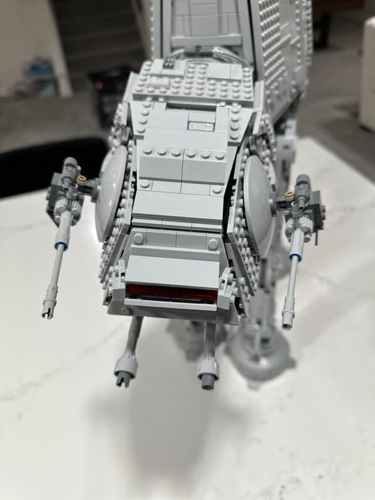 LEGO Star Wars 75313 UCS AT-AT